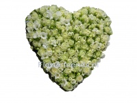 Rouwstuk in hart vorm witte rozen