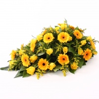 Rouwdruppel gele bloemen